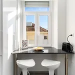 Stylish 2br With Amazing Natural Light By Soulplaces Apartment