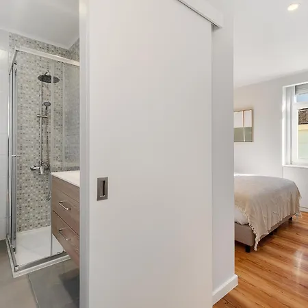 Stylish 2br With Amazing Natural Light By Soulplaces * Lisbon
