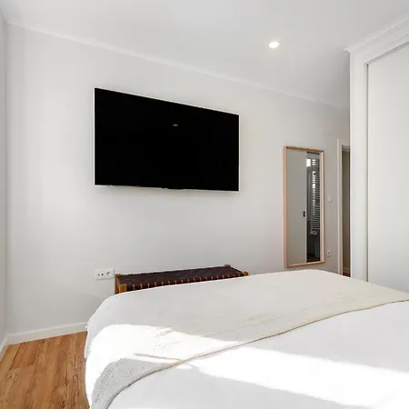 Stylish 2br With Amazing Natural Light By Soulplaces شقة Lisboa